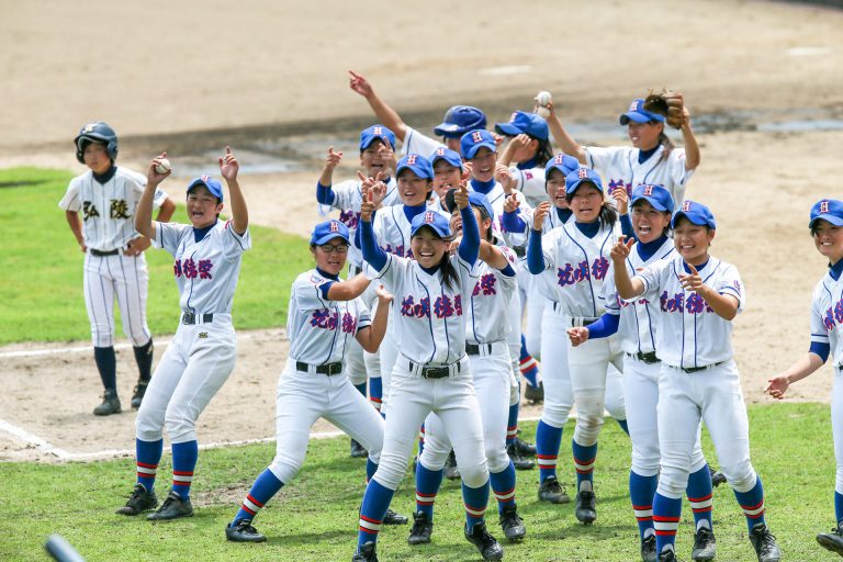 Photo Of The Day 全国高等学校女子硬式野球連盟